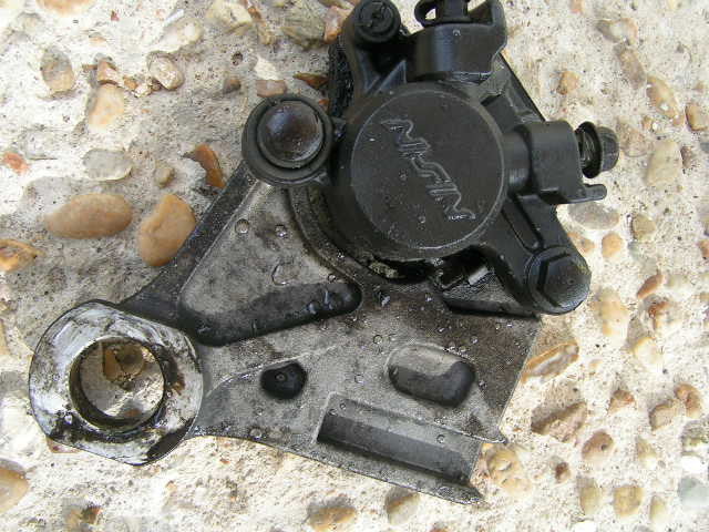 FZ6 S2 ÉTRIER DE FREIN REAR BRAKE CALIPER PINCEFREIN ARRIÈRE, Bremssattel Hinten