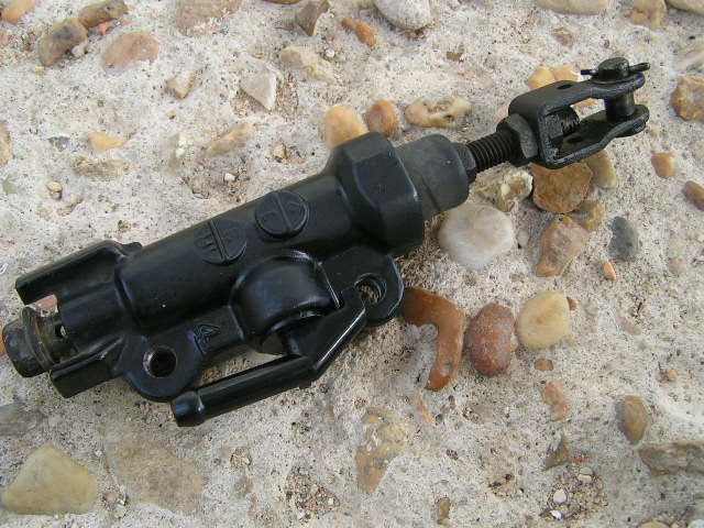 FZ6 S2 maître-cylindre de frein arrière ,REAR BRAKE MASTER CYLINDER, Bremspumpe