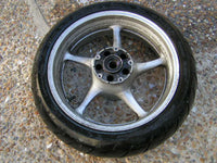 FZ6 S2 Jantes Ariere (avec pnue),il ya un goujon brisé à extraire Voir photo, re