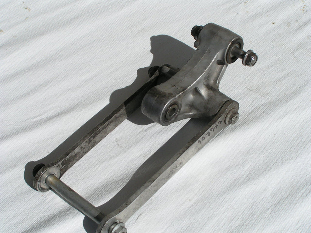 Kawasaki ZX6R ZX636 05 06 C1H C6F ,biellette de suspension, Rear SUSPENSION LINK