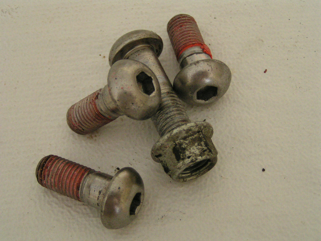 Kawasaki ZX6R ZX636 05 06 C1H C6F ,VIS pour le Arrière bâti tubulaire,scres bolt