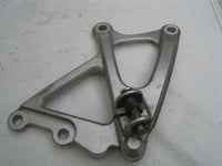 Yamaha YZF R1 09>14 RN22 Platine pour repose pied droit, , FOOT REST HANGER righ