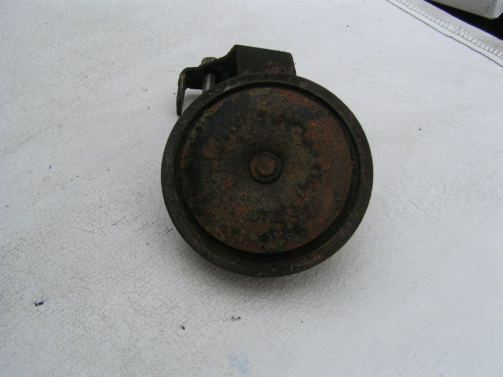 Kawasaki ZX9R 99 C2,  Klaxon , HORN( some rust but tested and works), CLACSON