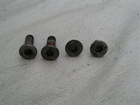 Kawasaki ZX9R 99 C2,  vis guérir vis de la plaque (x4), FOOT REST FIXING SCREW X