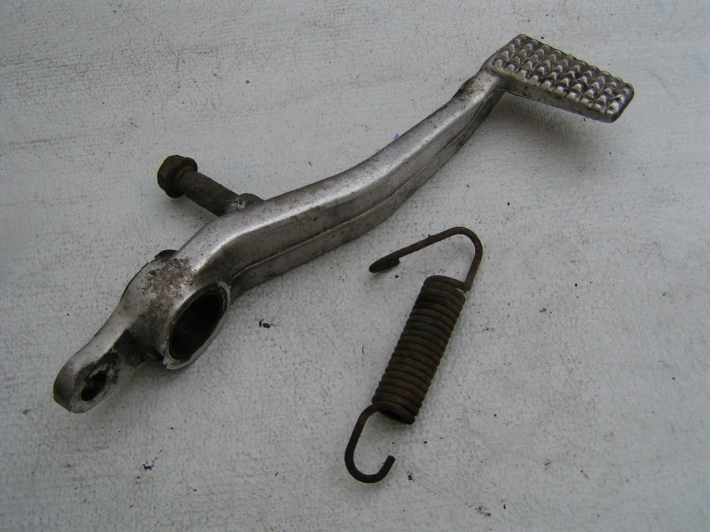 Kawasaki ZX9R 99 C2,  PEDALE FREIN AR , arrier tordu et ressort, REAR BRAKE PEDA