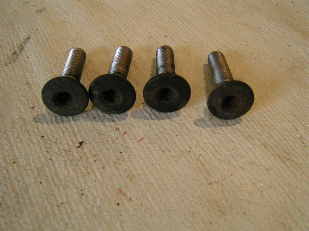 Kawasaki ZX9R 99 C2,  Vis pour disque de frein arriere AR, rear disc bolts x4