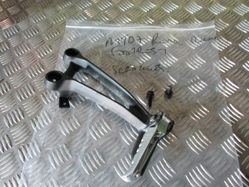 Yamaha MT-07, 2018>19, Tracer foot rest & hanger plate rear right passangerPlati