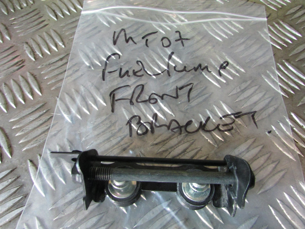 Yamaha MT-07, 2018>19, Tracer fuel tank front brackets screws studs , nuts,VIS E