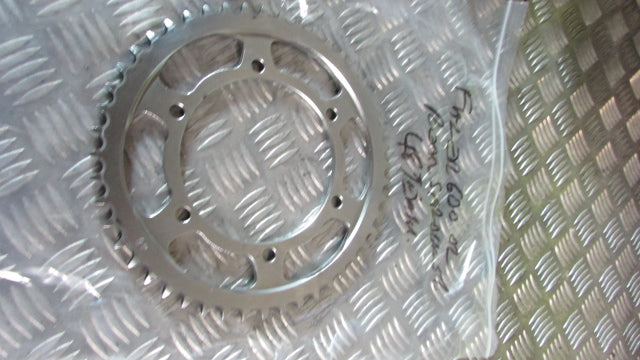 Yamaha Fazer FZS 600 2002 RJ21 PIGNON AR , couronne, REAR SPROCKET