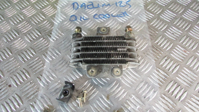 Daelim Roadwin 125 VJ BA4 2004/7 radiateur refroidisseur d'huile, ,OIL COOLER, r
