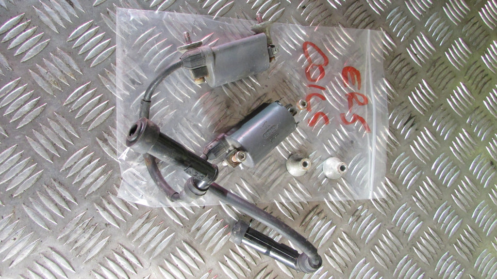 Kawasaki ER 5 500 2001 bobines des allumage ,ignition coils
