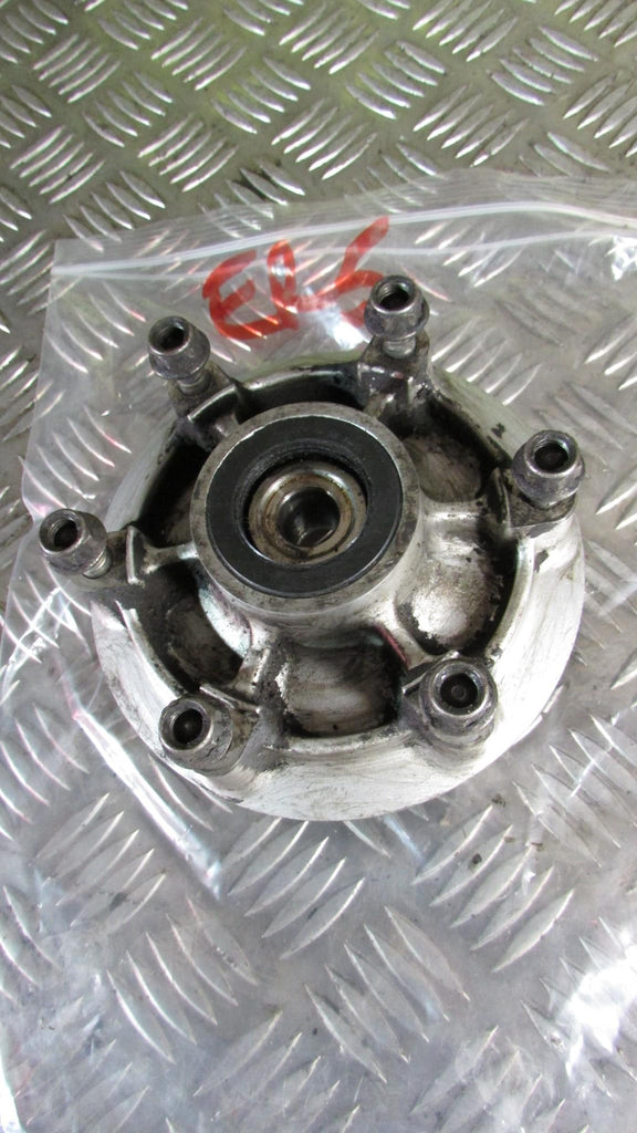 Kawasaki ER 5 500 2001 PIGNON AR CARRIER ,, REAR hub
