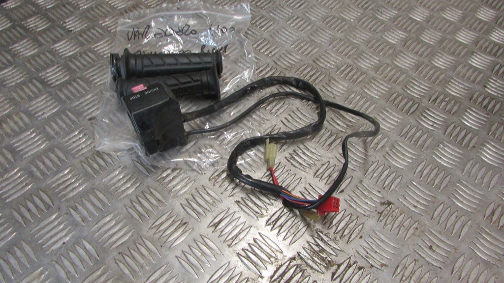 Yamaha Virago XV1100 3LP 1990 ,COMODO GUIDON DROITE ,commodo,HANDLEBAR SWITCHES
