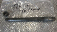 Yamaha Thunder Ace YZF1000R 4VE 1996>2003 axe de la rue avant,, front axle spindle FRONT WHEEL AXLE spindle