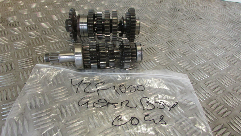 Yamaha Thunder Ace YZF1000R 4VE 1996>2003 rouages de boîte de vitesses. ,gearbox cogs.