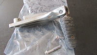Yamaha Virago XV1100 3LP 1990 repose pied AR gauch ,arrier pasager,,rear left foot rest