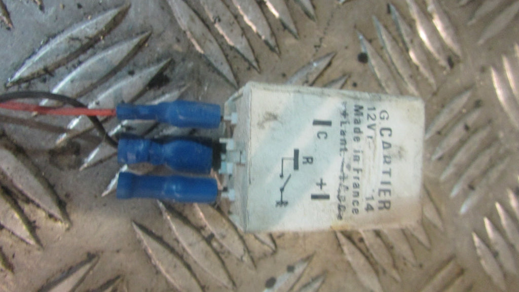 BMW F650 ST Funduro 93/99 RELAI ? Buzzer,Relay ? Speaker, ,,