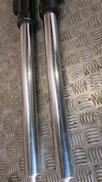Triumph Trophy 900 T336 fourches gauche et droit le paire, ,LEFT & RIGHT FORKS,