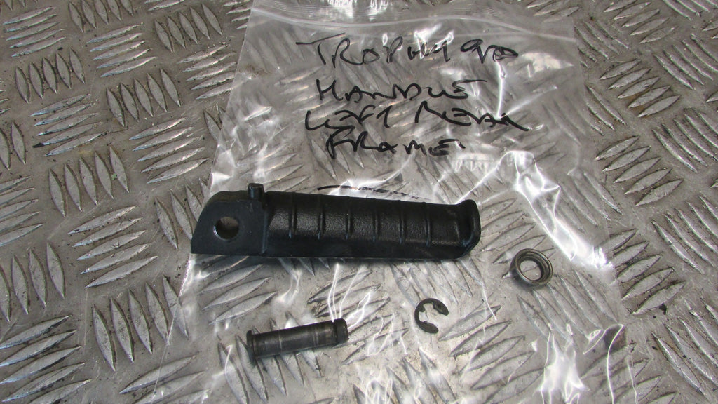Triumph Trophy 900 T336 ,Poignée de l'arrière gauche du cadre,Handle from rear l