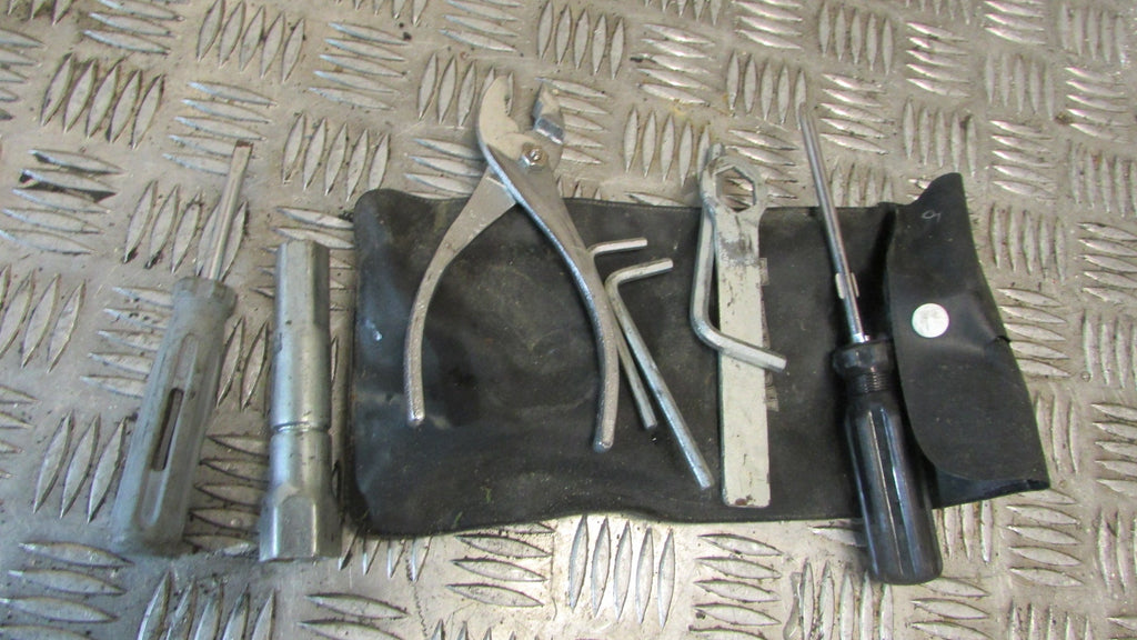 Triumph Trophy 900 T336 sac outils,tool bag , tools,Bordwerkzeug Tool Attrezzo H