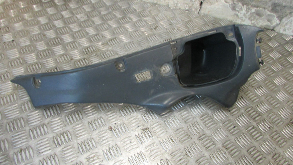 Triumph Trophy 900 T336 ,boite à gants gauche ,Left glove box ,,2300972