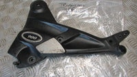 Triumph Trophy 900 T336 repose pied platine gauche, passanger foot rest mounting