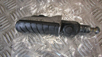 Triumph Trophy 900 T336 repose pied AV GAUCHE,, foot rest front left ,, Fußraste