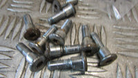 Triumph Trophy 900 T336 ,vis pour disque de frein avant , front disc studs screw