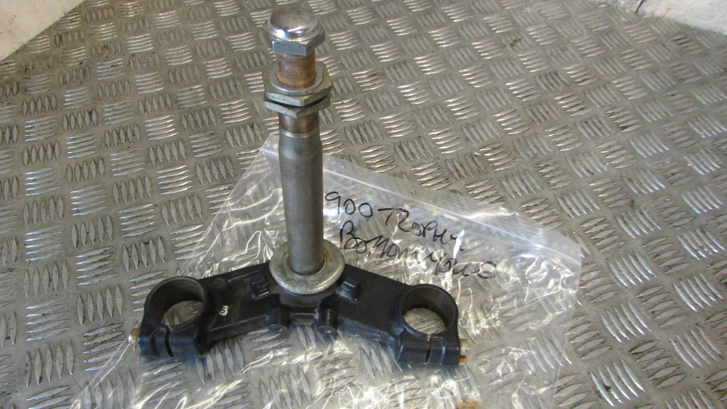 Triumph Trophy 900 T336 T de Fourche inferior,BOTTOM YOKE CLAMP,