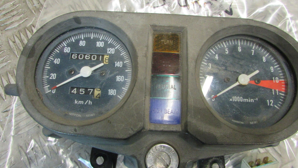 Honda CB 400 N Super Dream 78/84 COMPTEUR, 60601km,SPEEDO/CLOCKS french,