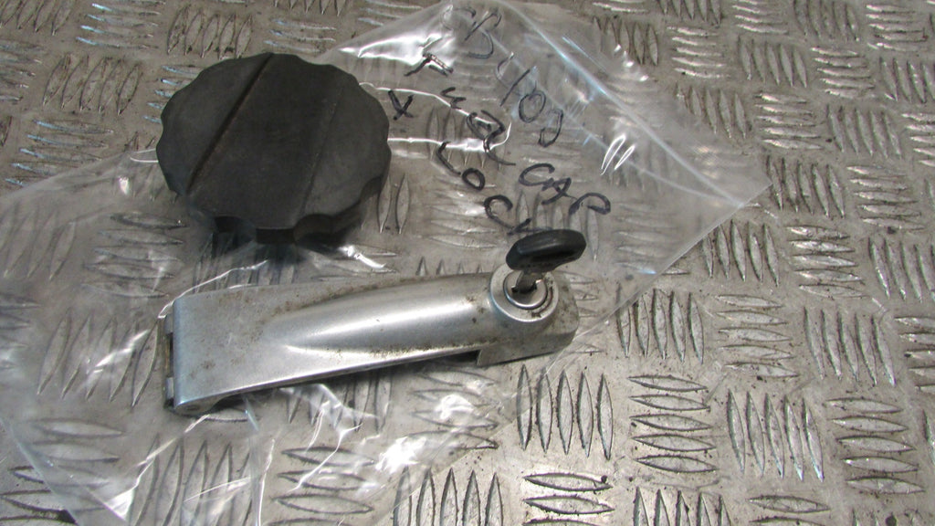 Honda CB 400 N Super Dream 78/84 bouchon de reservoir , petrol fuel cap,,