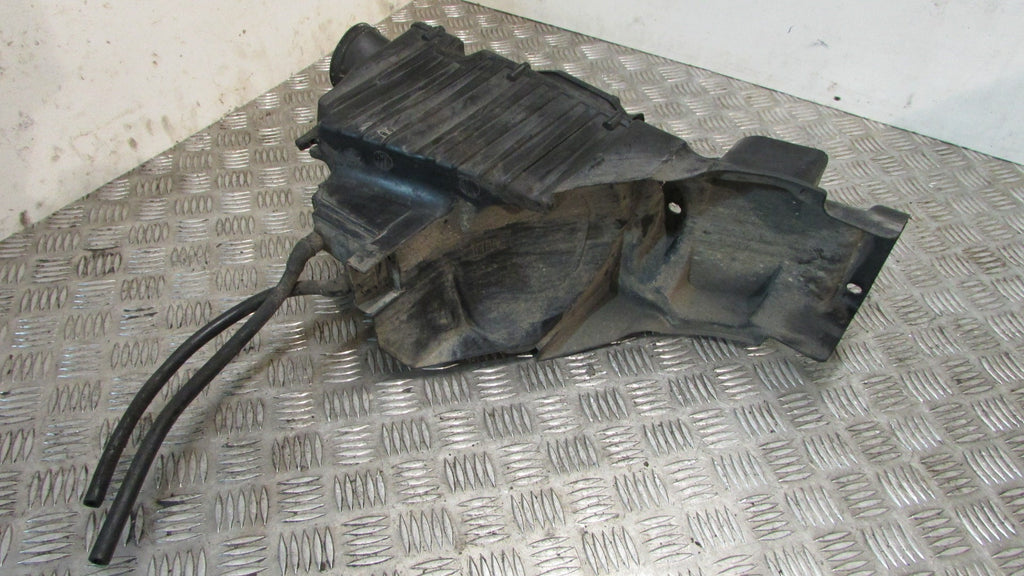 Honda CB 400 N Super Dream 78/84 ,boîte de filtre à air ,AIR filter BOX , ,