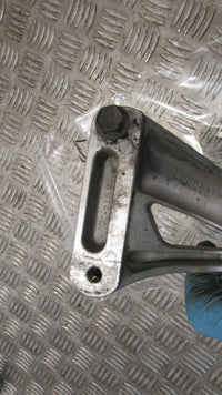 Suzuki SV 650 2002, 99/02 ,repose pied AR gauche,arriere, passager, passanger fo