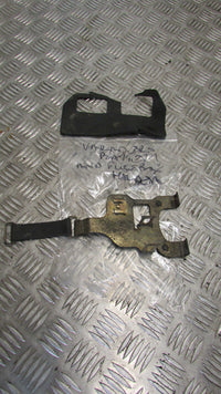 Honda Varadero XL 1000 V SD02, 2003 support de batterie garniture, battery bracket holder trim fastener box,,