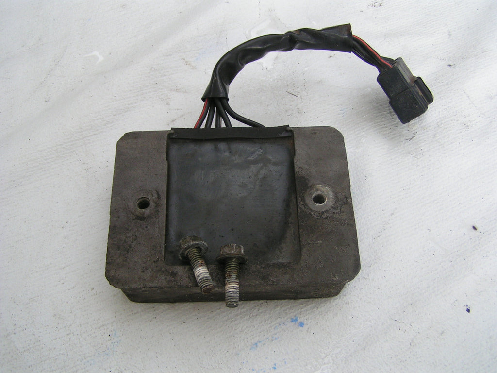 GSXR 600 K3 Les Clignotants, INDICATORS, blinkers OEM broken fixings , fixation