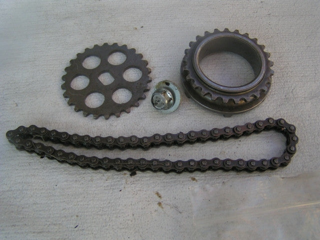 Honda CBR 600 F 4 99 00 2000  pompe à huile pignon de chaîne. oil pump chain spr