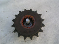 Honda CBR 600 F 4 99 00 2000  pignon avant,. front sprocket