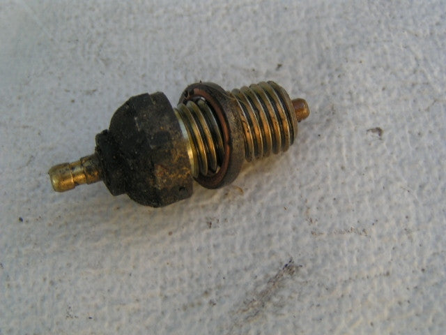 Honda CBR 600 F 4 99 00 2000  CAPTEUR NEUTRE, point mort. NEUTRAL SENSOR GEBER L