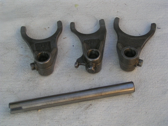 Honda CBR 600 F 4 99 00 2000  fourchettes de sélecteur de vitesses. gear selecto