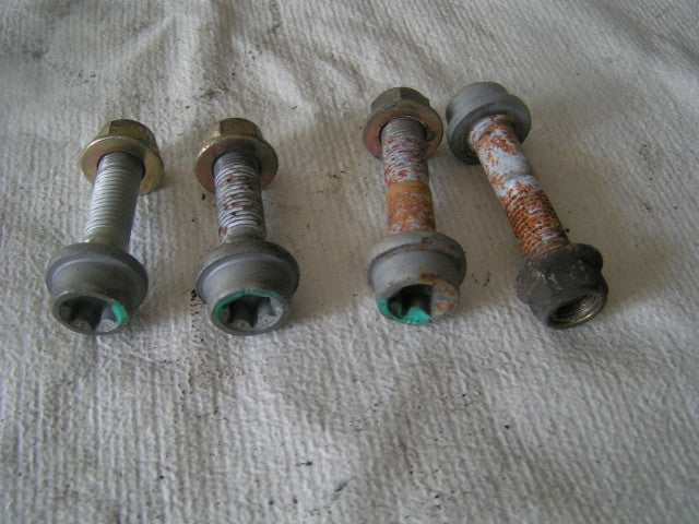 Triumph 955i Daytona,  VIS pour le Arrière bâti tubulaire,scres bolts for rear s