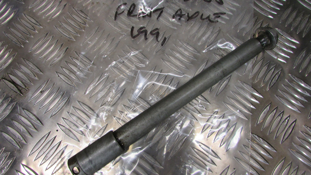 Honda CB600F CBF 600, 1991 Axe de rue avant av front wheel axle, spindle,