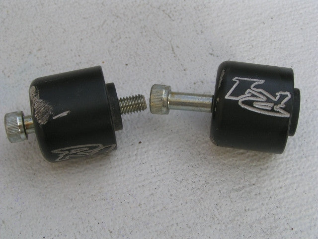 Yamaha YZF R1 09>14 RN22 embouts de guidon,, HANDLEBAR END WEIGHTS , R&G, Lenker