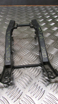 Honda CBF 600 SA  04,05,06,07 Section de cadre amovible en dessous du siège, Rem