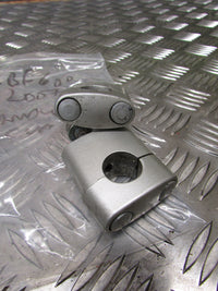 Honda CBF 600 SA  04,05,06,07 attache de guidon HANDLEBAR CLAMPS