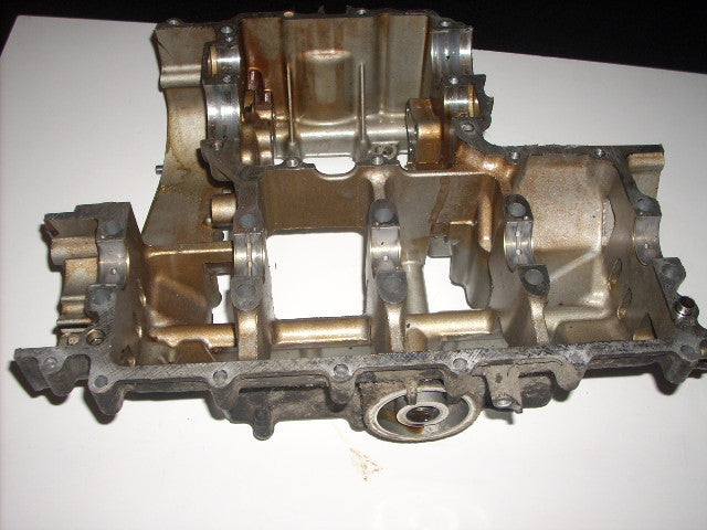 Kawasaki ZX9R 99 C2,CASE MOTEUR. ½ engine casing bas, ENGINE CASE MOTOR CASES bo