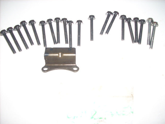 Kawasaki ZX9R 99 C2, des boulons d'arbre à cames. camshaft bolts.
