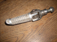 GSXR 600 K3 repose pied AV GAUCHE, foot rest front reft , Fußrastenanlage