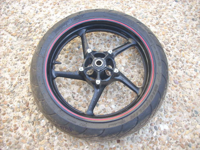 Yamaha YZF R1 2007-2008 4C8 07-08 Jantes AV , pneu , des dommages mineurs, front