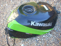 KAWASAKI NINJA ZX6R ZX-6R J1 J2 2000 2001 2002 reservoir carburant essence, tres