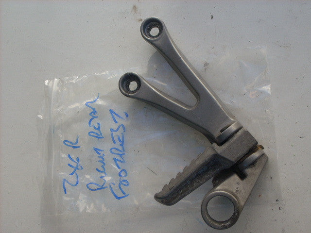 KAWASAKI NINJA ZX6R ZX-6R J1 J2 2000 2001 2002 repose pied AR droit,arrier pasag